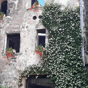 Casa Isola Sala Comacina